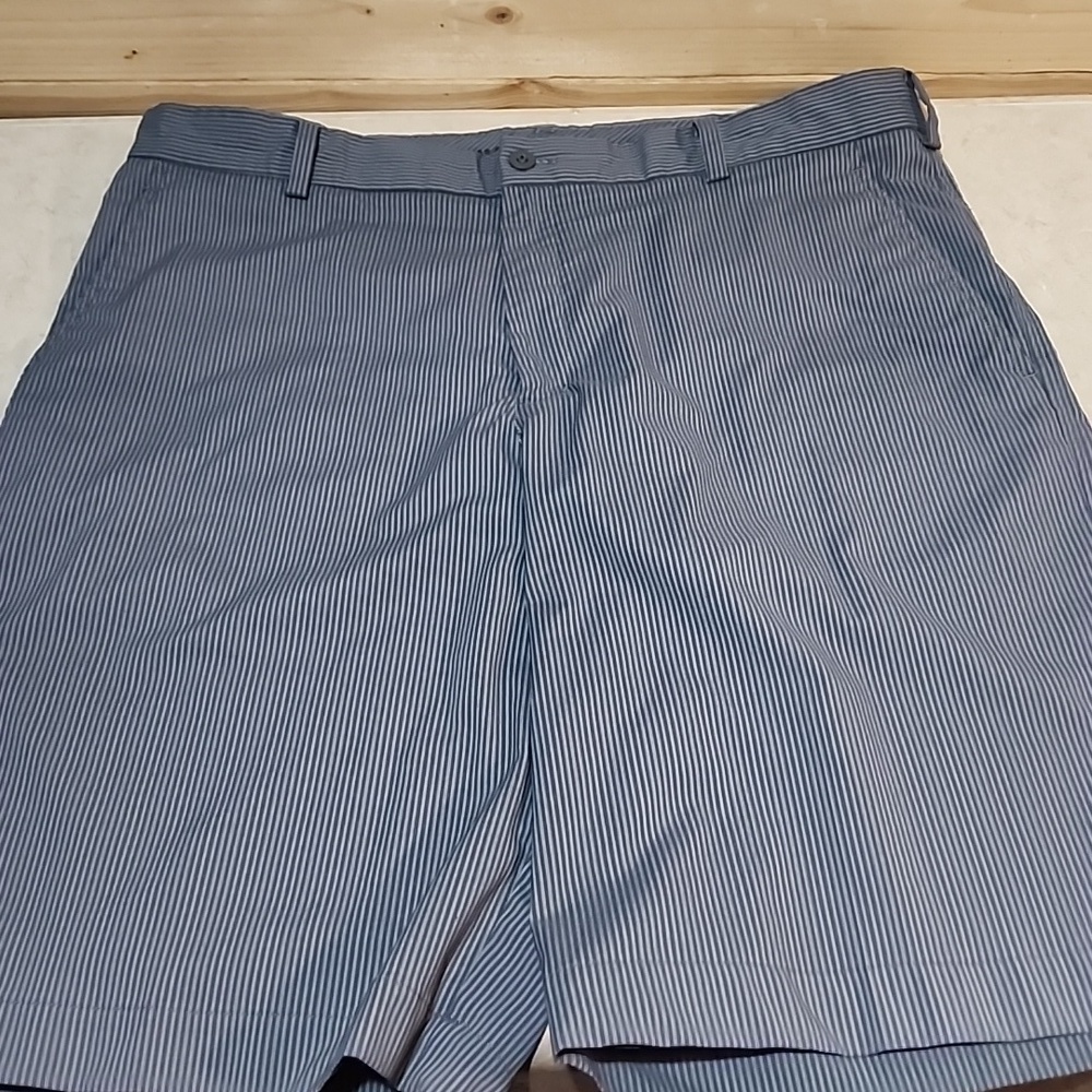 Nike Golf Shorts size 36 G